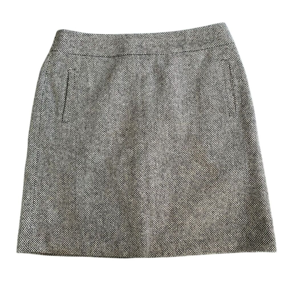 Banana Republic Women's Wool Blend A-Line Skirt Size 8 Black Herringbone Short
